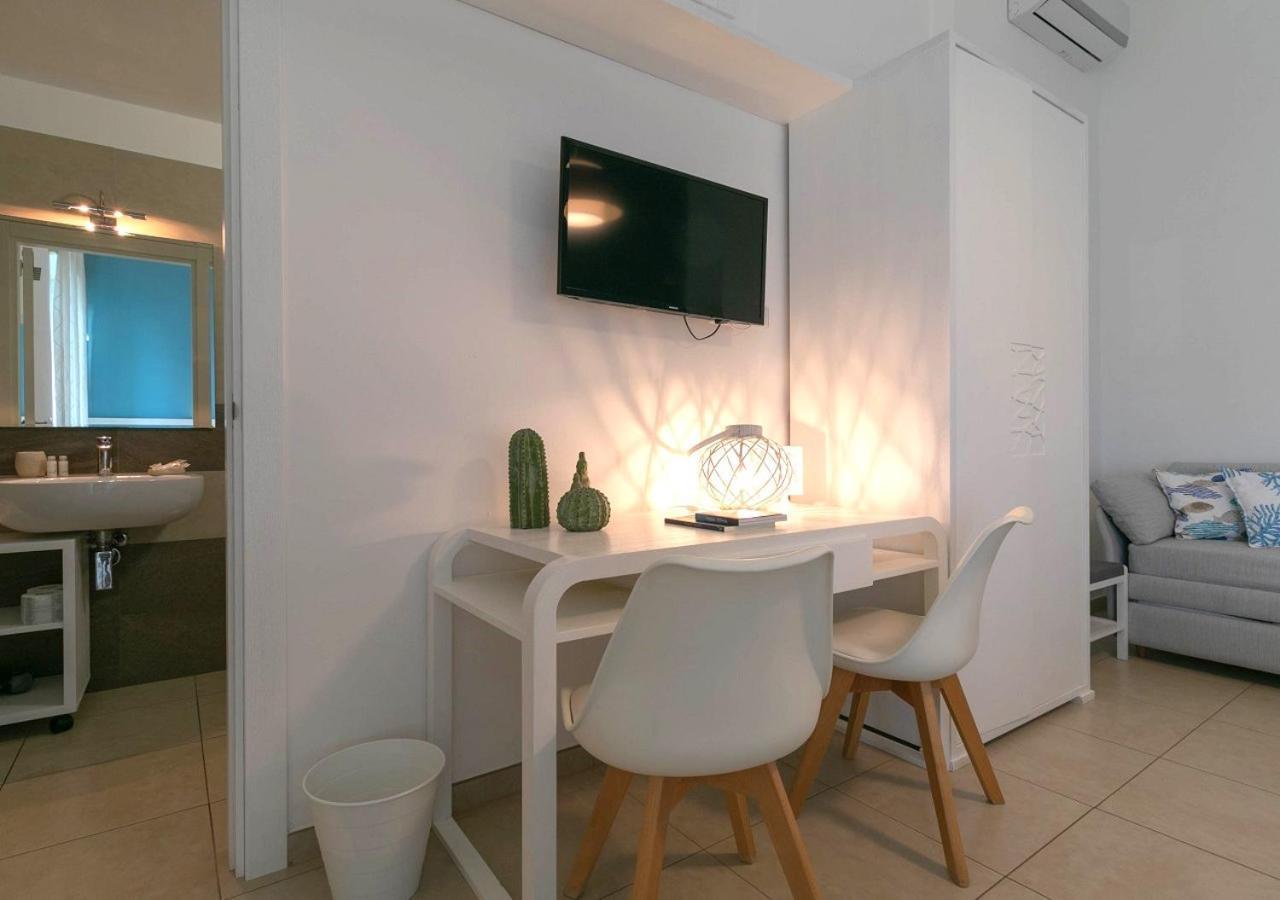 Fronte Mare Rooms By Salentolimit Porto Cesareo Buitenkant foto
