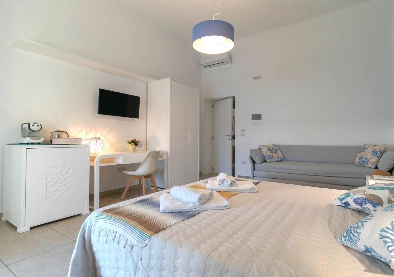 Fronte Mare Rooms By Salentolimit Porto Cesareo Buitenkant foto
